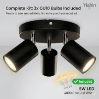 Melna LED griestu lampa ar 3 grozāmiem prožektoriem.