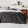 Bedsure GentleSoft Sherpa flīsa pleds, tumši pelēks, 220 × 240 cm.