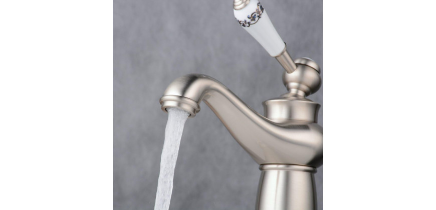 “Beelee” moderns vannas istabas izlietnes jaucējkrāns.